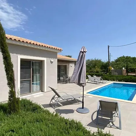 Villa Pessadiana Retreat Relaxing Tranquil Luxurious